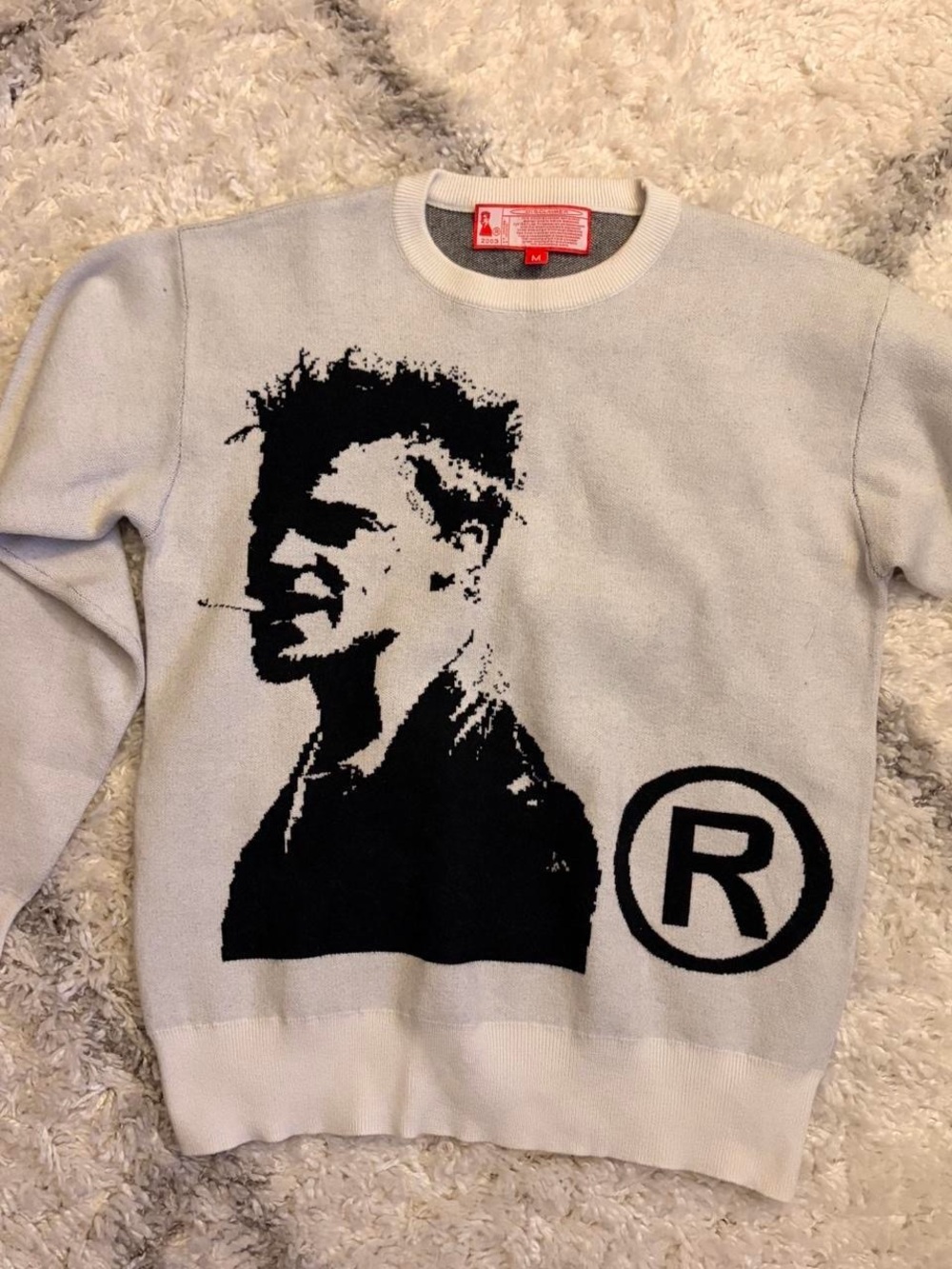 Graphic Crewneck Sweater in Light Gray and Black